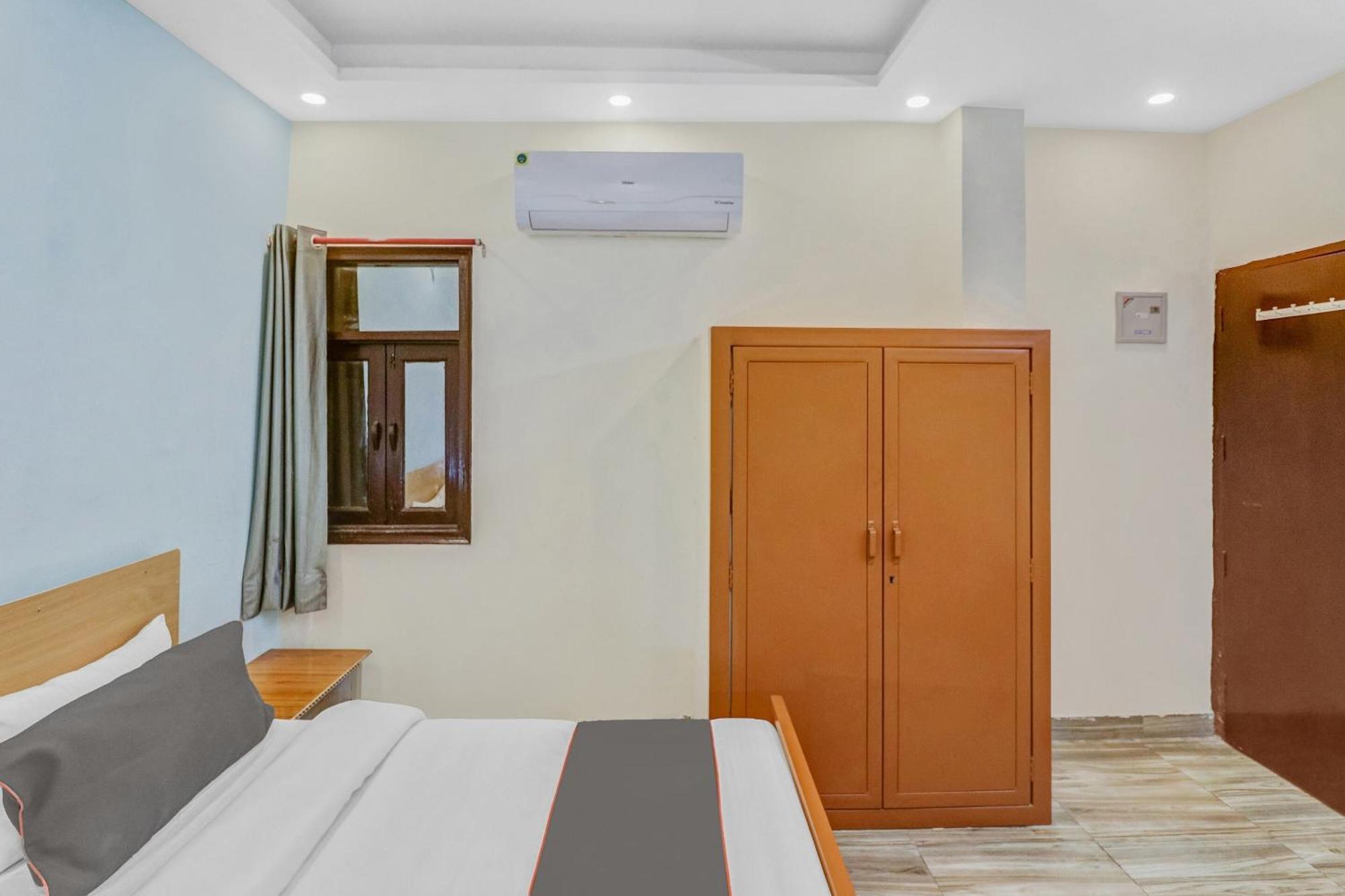 Super Capital O Moody Inn Delhi  Exterior photo